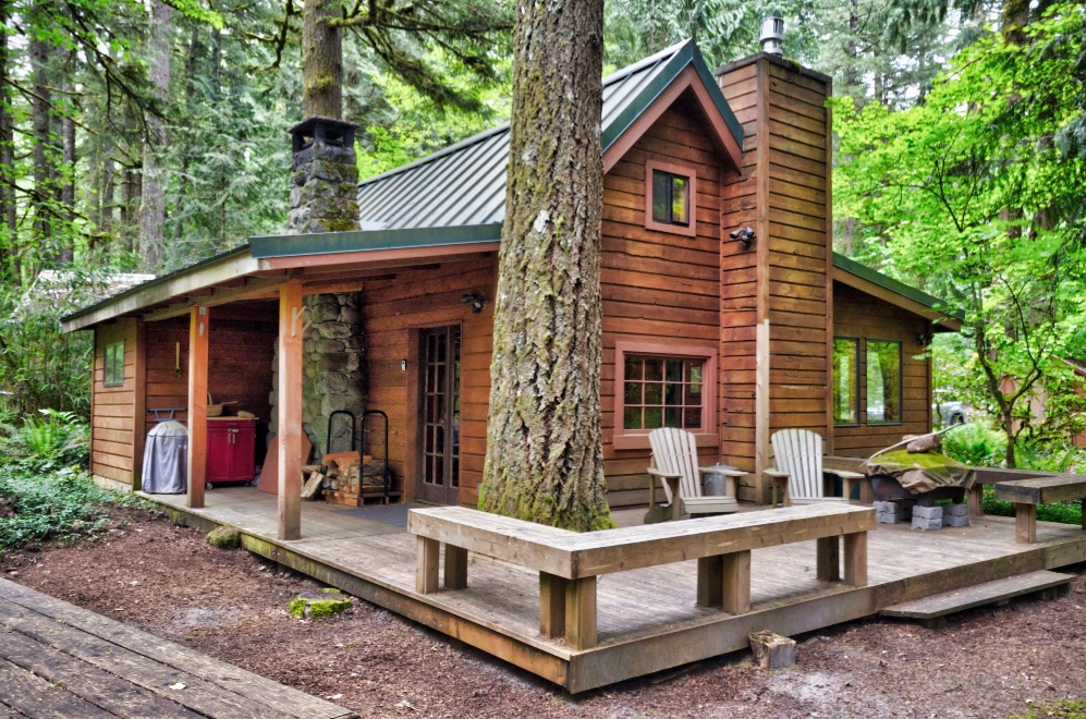 Mt. Hood Sandy Riverfront cabin