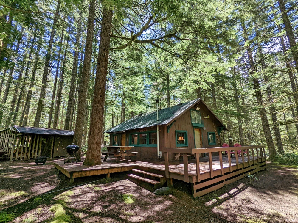 Zig Zag Riverfront Cabin Built in 1922