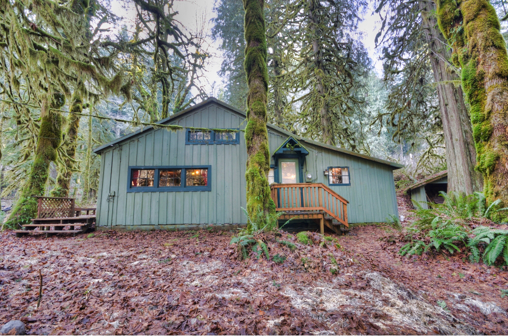 Still Creek Cabin in Rhododendron, Oregon 97049