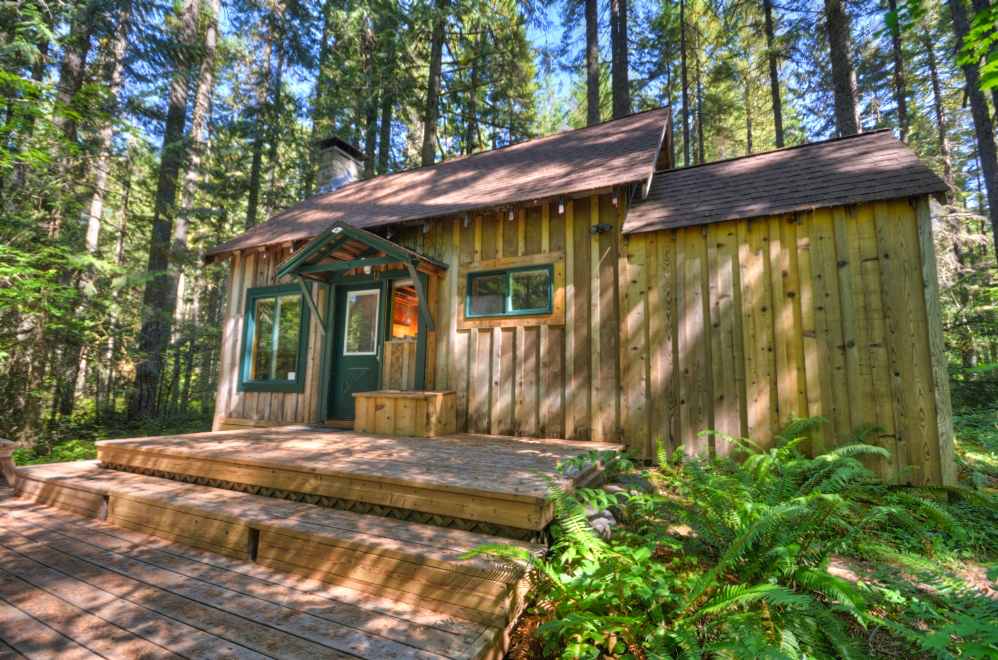 Mt. Hood National Forest  Cabin in 97028 Zipcode on Camp Creek