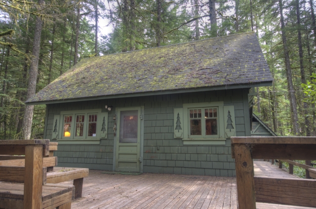 Mt. Hood National Forest cabin on the Zig Zag River