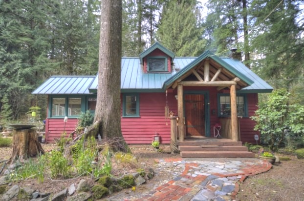 Mt. Hood 1935 Cabin in Brightwood Oregon