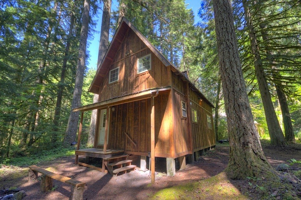 Mt. Hood National Forest Cabin on the Zig Zag River