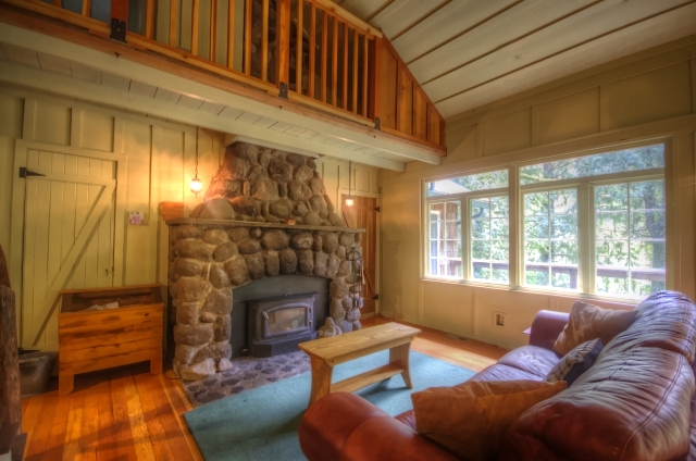 Classic 1926 Salmon River cabin