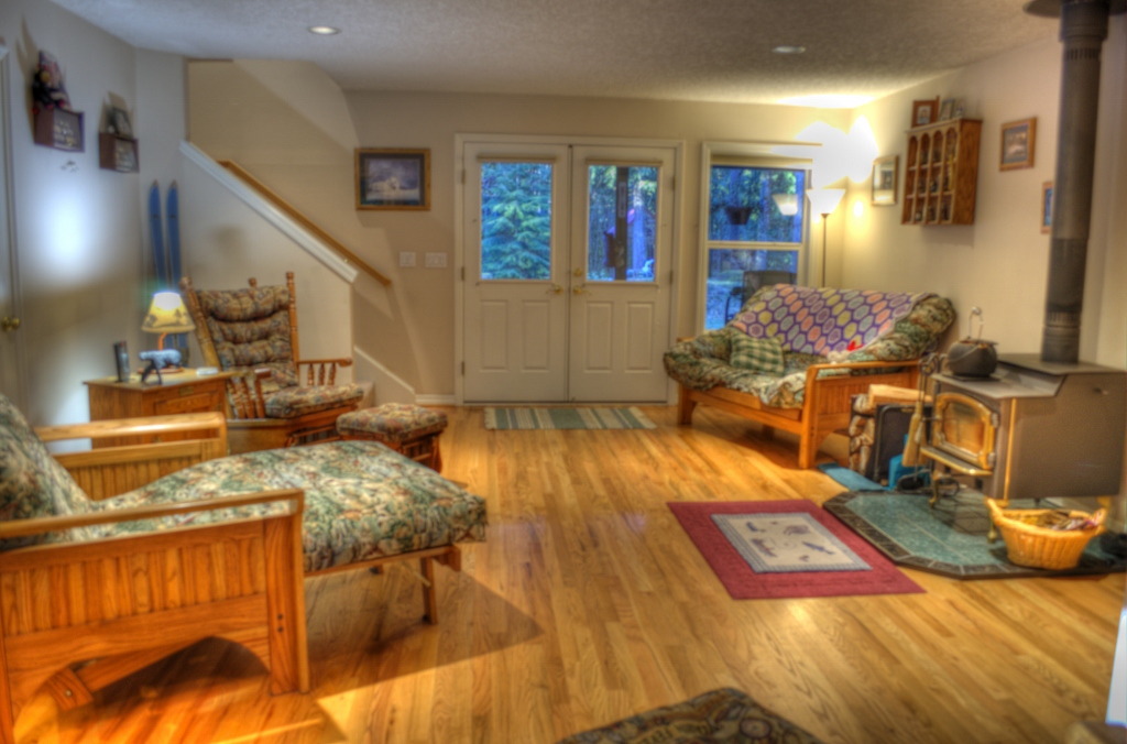 Hardwood floors in this Rhododendron home for sale