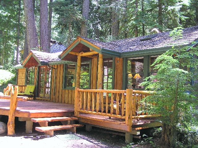 Mt. Hood Camp Creek Cabin
