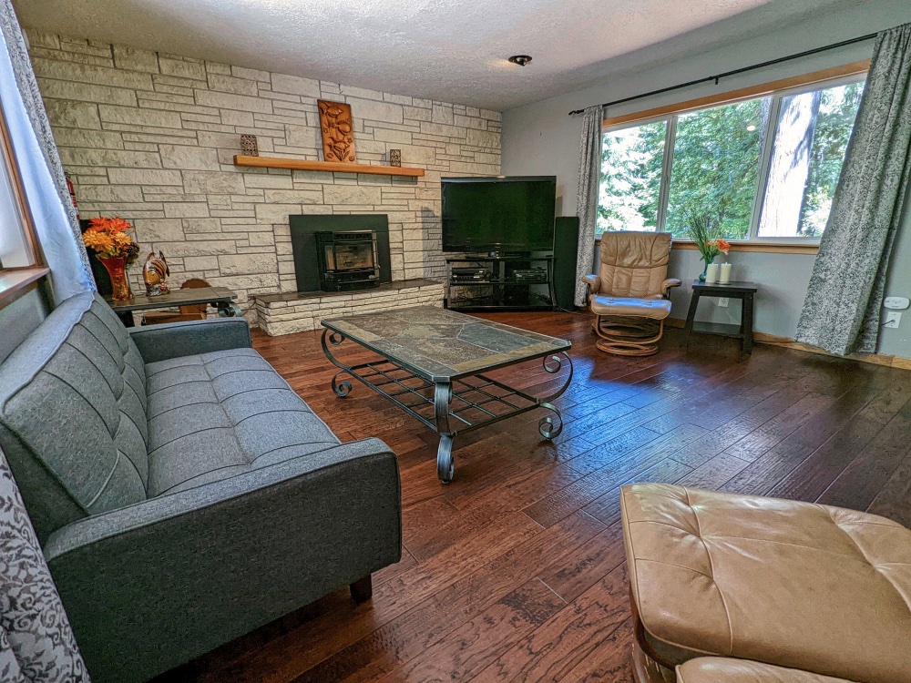 Living Room at John Lake Road in Rhododendron