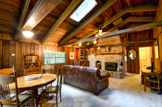 Mt. Hood Log Cabin Interior