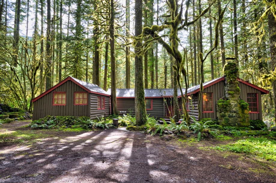 Mt.. Hood Log Cabin