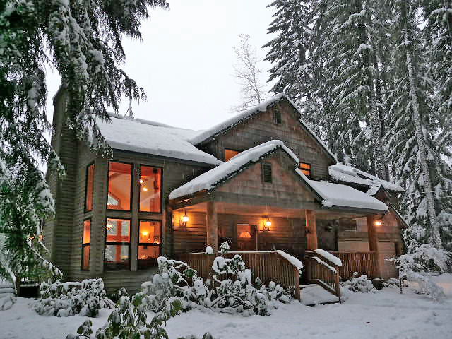 Sandy Riverfront Home on Acreage