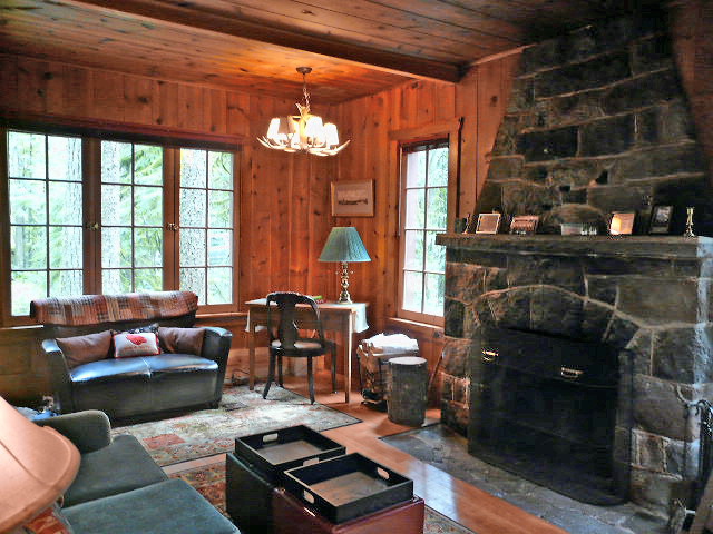 Classic 1930's Mt. Hood Cabin 